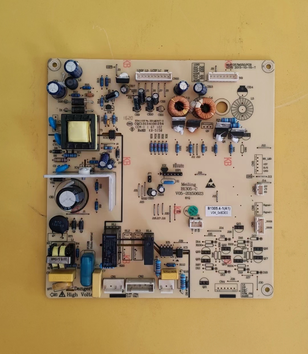 美菱冰箱BCD-560WEC560WBK