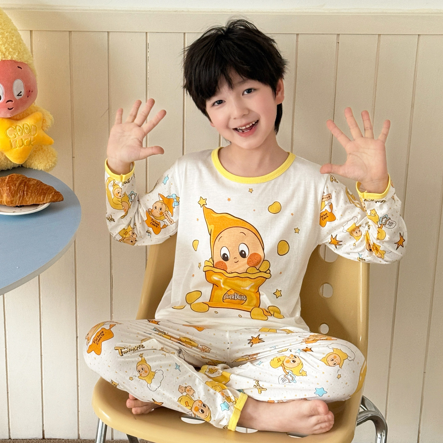 儿童睡衣男孩星星人2026新款夏季薄款男童女童宝宝家居空调服套装