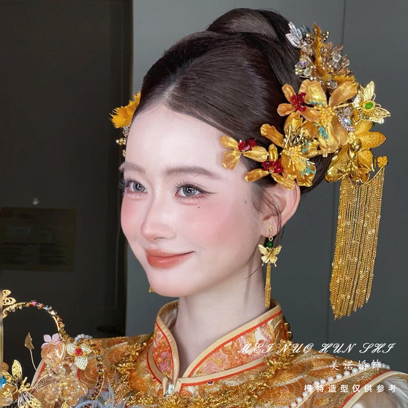 龙凤褂新娘金色花朵流苏发簪图片