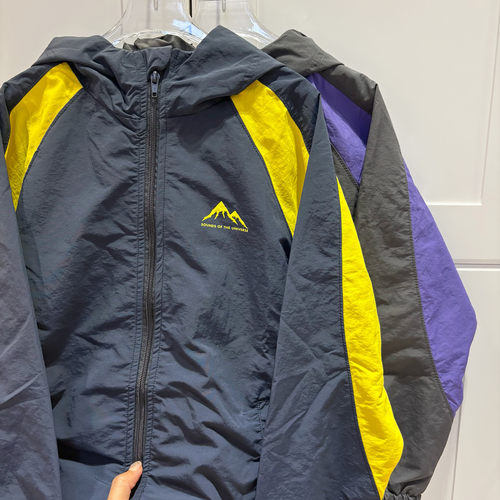 柔软冲锋衣双层连帽保暖儿童外套