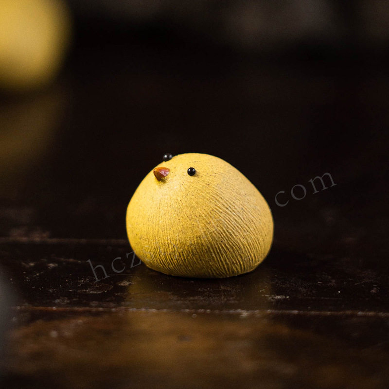 宜兴紫砂小黄鸡仔茶宠摆