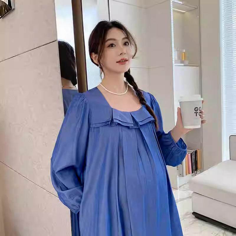 孕妇连衣裙时尚方领气质宽松大裙摆2026春秋新款长袖纯色孕妇裙