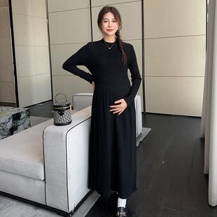 孕妇装连衣裙2026春秋新款毛衣裙极简大牌感时尚百搭针织打底裙