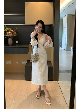 XINYI【纯白情书】夏季镂空刺绣连衣裙收腰显瘦气质裙X625Q01348