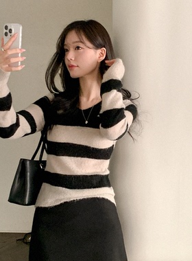 直邮 韩国制 代购官网女装Reine 修身版型 经典宽条纹V领针织衫