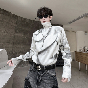2024秋冬高级感立领插肩袖喷绘小众毛衣男复古痞帅潮牌韩版针织衫