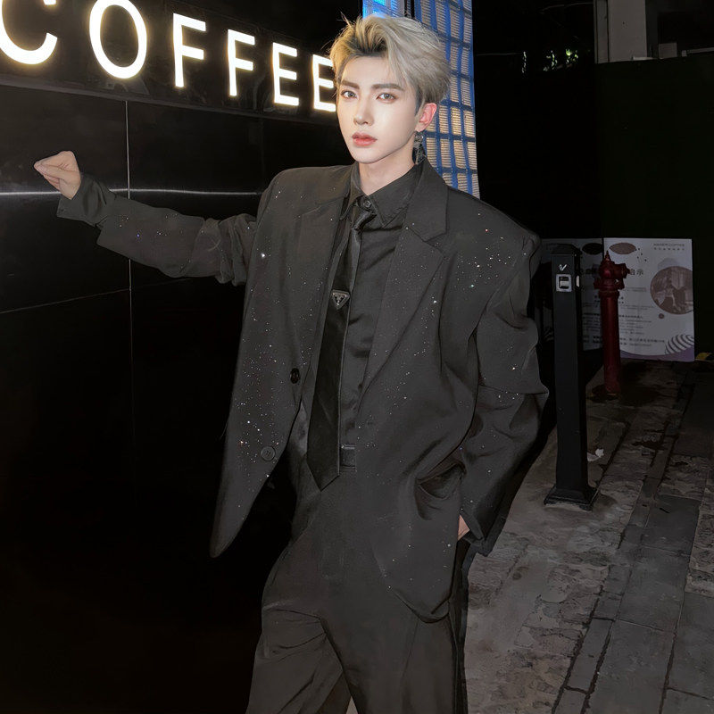 春秋轻奢亮片时尚廓形垫肩西装外套男模穿搭上衣高级感痞帅发型师