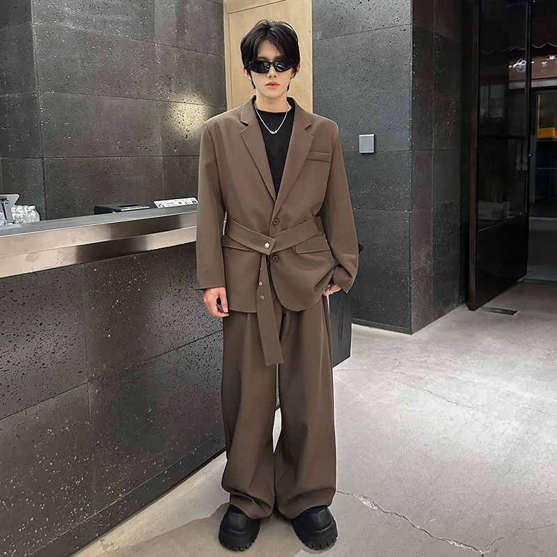 秋季轻熟老钱风新贵痞帅设计感西装套装男腰带气质阔腿长裤两件套