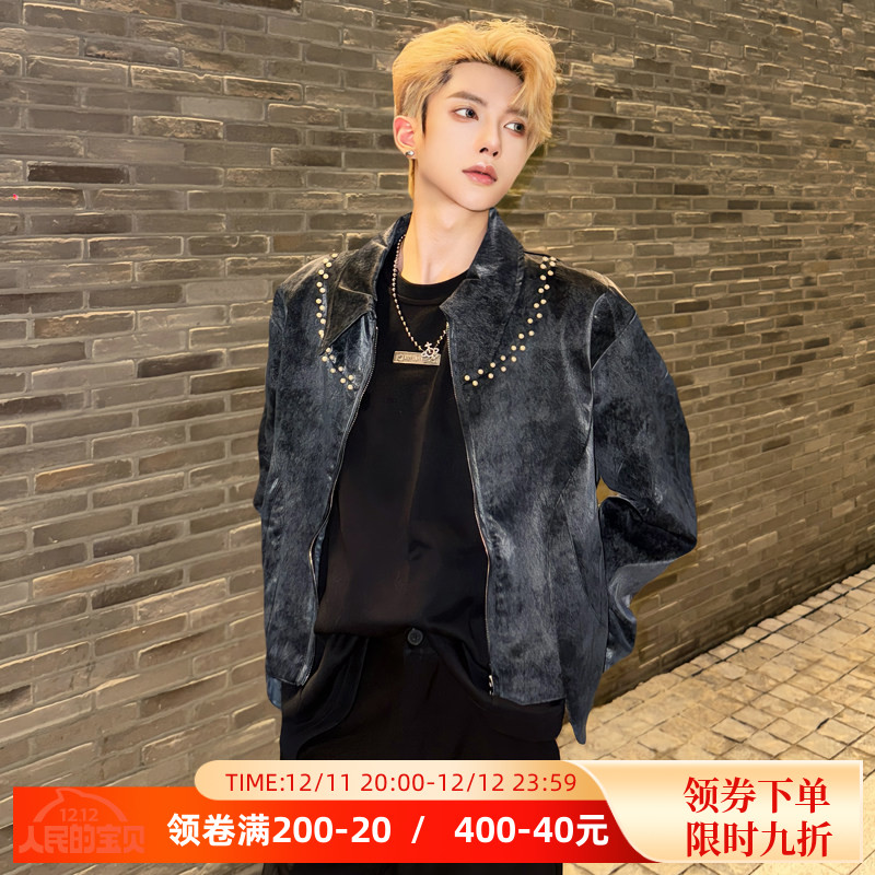 秋季复古高级感痞帅麂皮绒铆钉夹克短款外套潮流男模穿搭得吃上衣