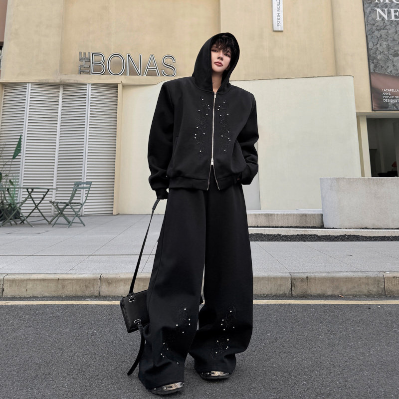 2026秋装暗黑风纯色刺绣钉钻连帽卫衣套装男美式高街阔腿长裤一套