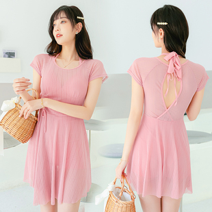 显瘦泳装 连体泳衣女泡温泉平角修身 遮肚时尚 2021新款 带钢托裙式