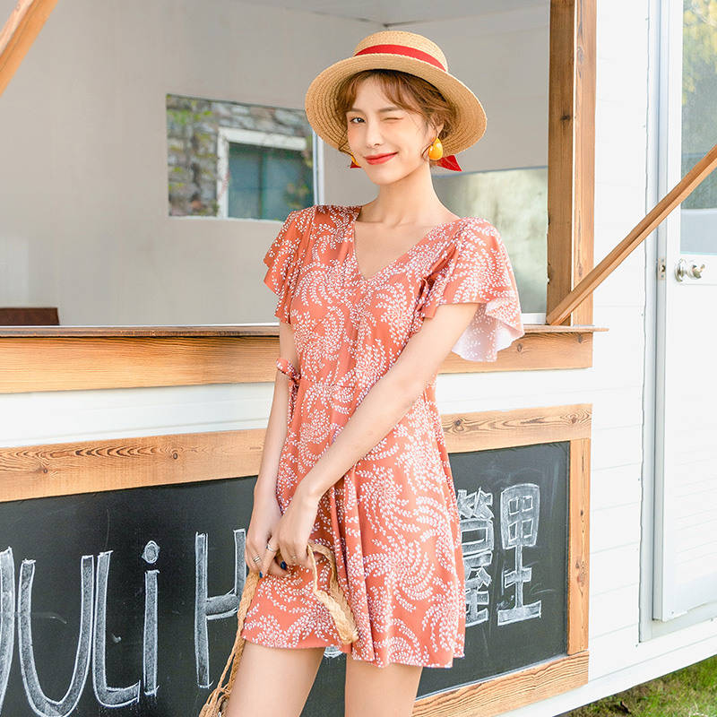 大码泳装胖mm泡温泉遮肚显瘦宽松印花连体裙式保守夏季度假泳衣女