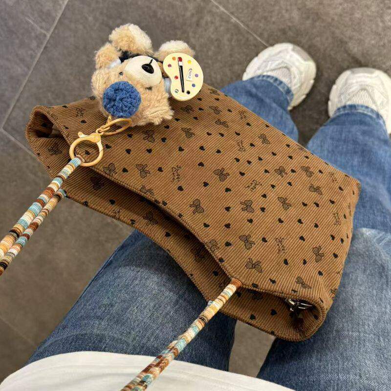 韩系爱心蝴蝶结刺绣帆布包女大容量单肩托特包彩色编织通勤手提包