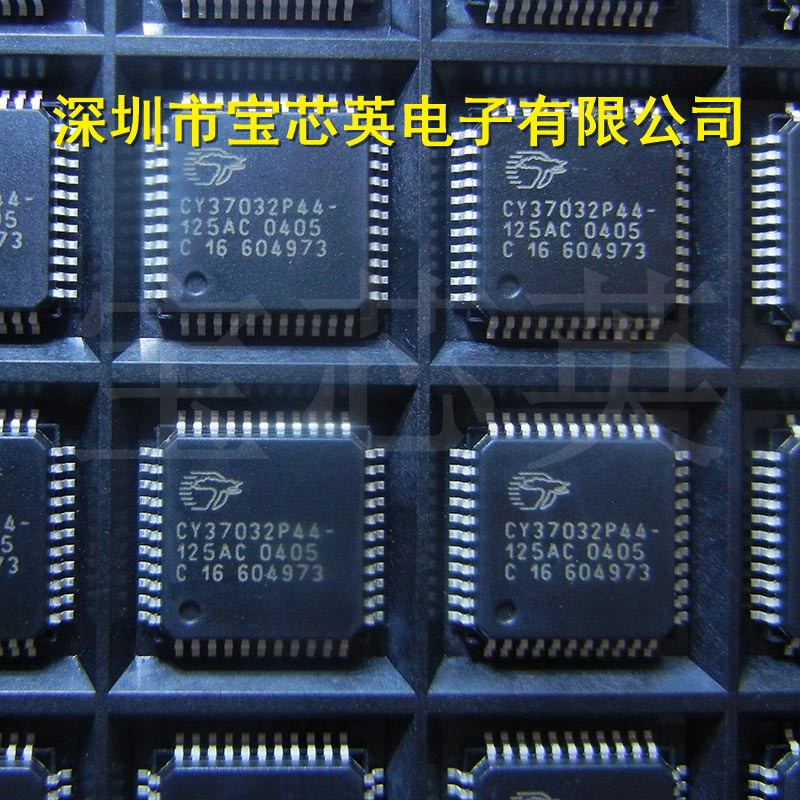 CY37032P44-125AC ISRTM高性能的CPLD 半导体 IC芯片 TQFP44