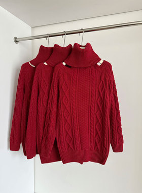 新年红色圣诞穿搭高领毛衣女秋冬季高级感宽松镂空露肩针织衫上衣