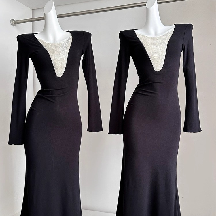 法式深V领磨毛加绒长袖连衣裙秋