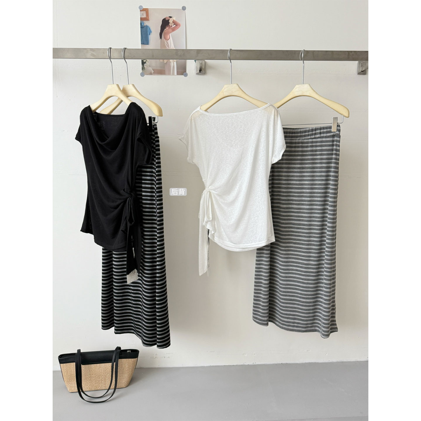 短袖T恤上衣+条纹半身长裙套装