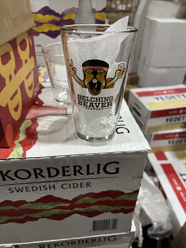 原厂 Belching Beaver美国打嗝海狸精酿啤酒杯 品脱杯 玻璃杯