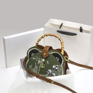 手提包包女斜挎竹节熊猫包2026新款 MACK JANISA真皮毛呢刺绣女式