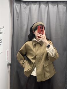 品控货！女装休闲短茄克巴恩风外套夹克翻领工装服夹克上衣483807