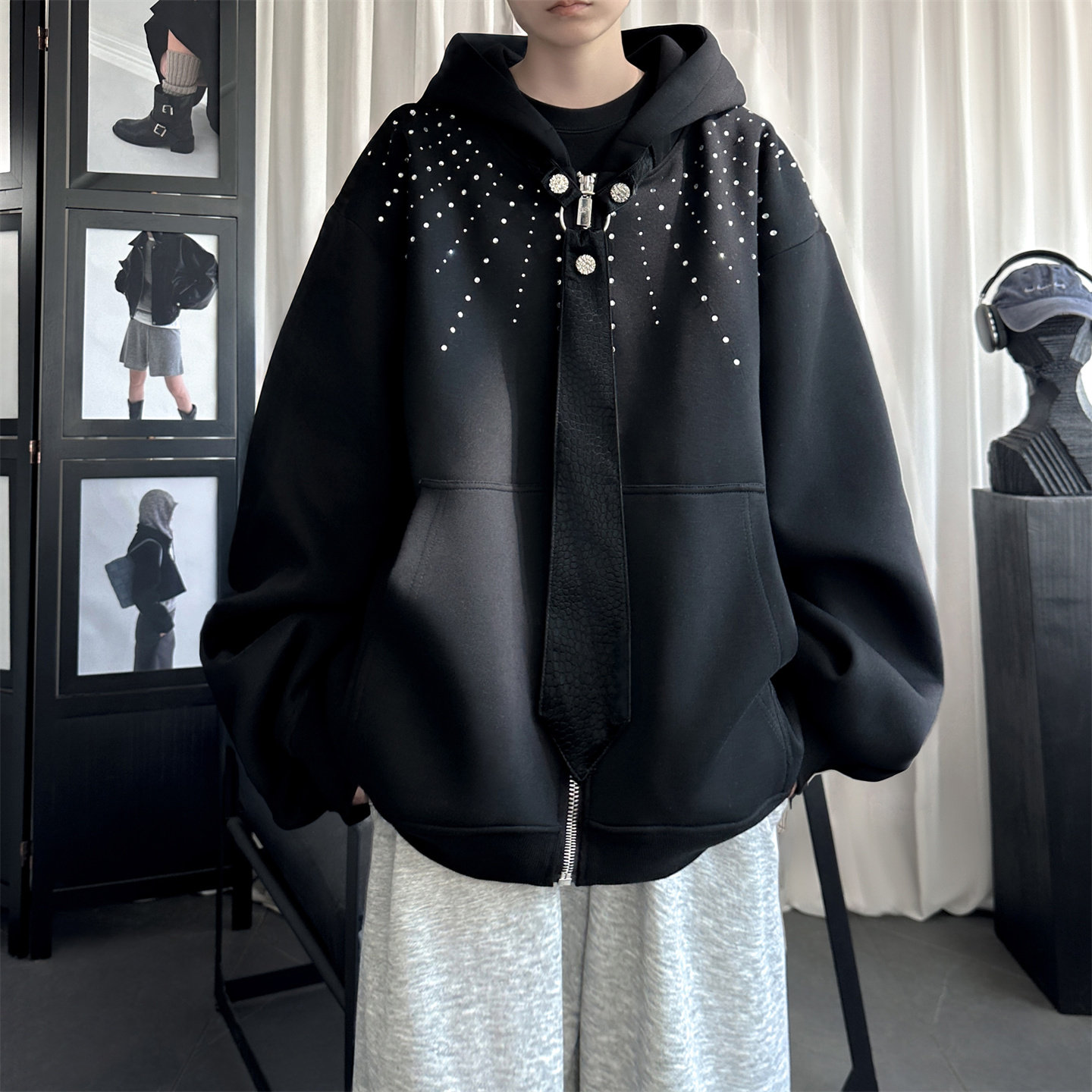 现货小众烫钻可拆卸领带设计连帽卫衣重磅宽松慵懒外套W2056-P89，女装短外套，星座1017