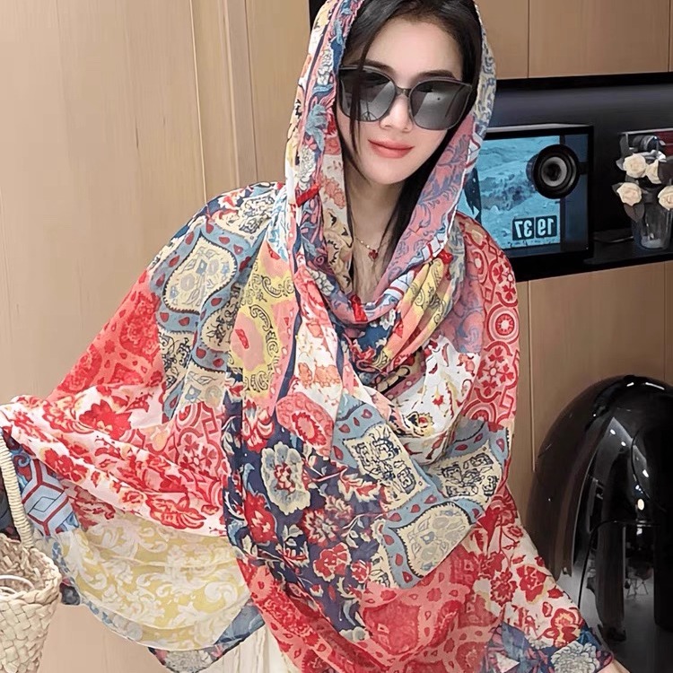 夏季薄款披肩女多功能新疆西藏旅游日常空调房百搭丝巾斗篷女外搭