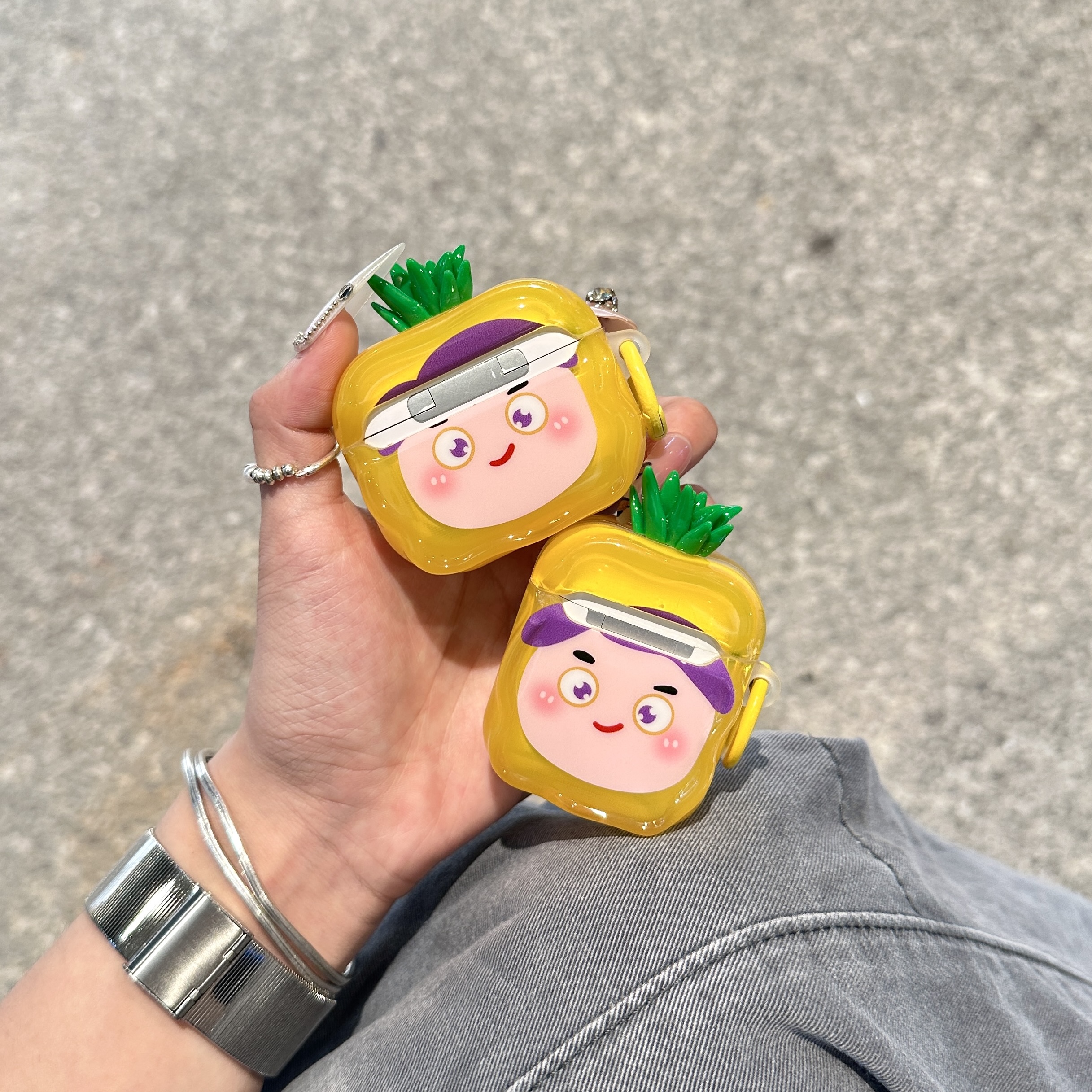 适用于AirPods 1/2/3/4代 Pro/Pro2/Pro3保护套 苹果蓝牙耳机壳 防摔防刮壳 可爱个性款 菠萝吹雪苹果耳机壳