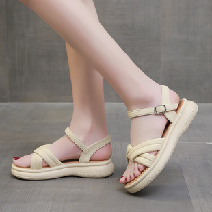 2026 shoes women夏季新款凉鞋女仙女风舒适舒适软底大妈平底凉鞋