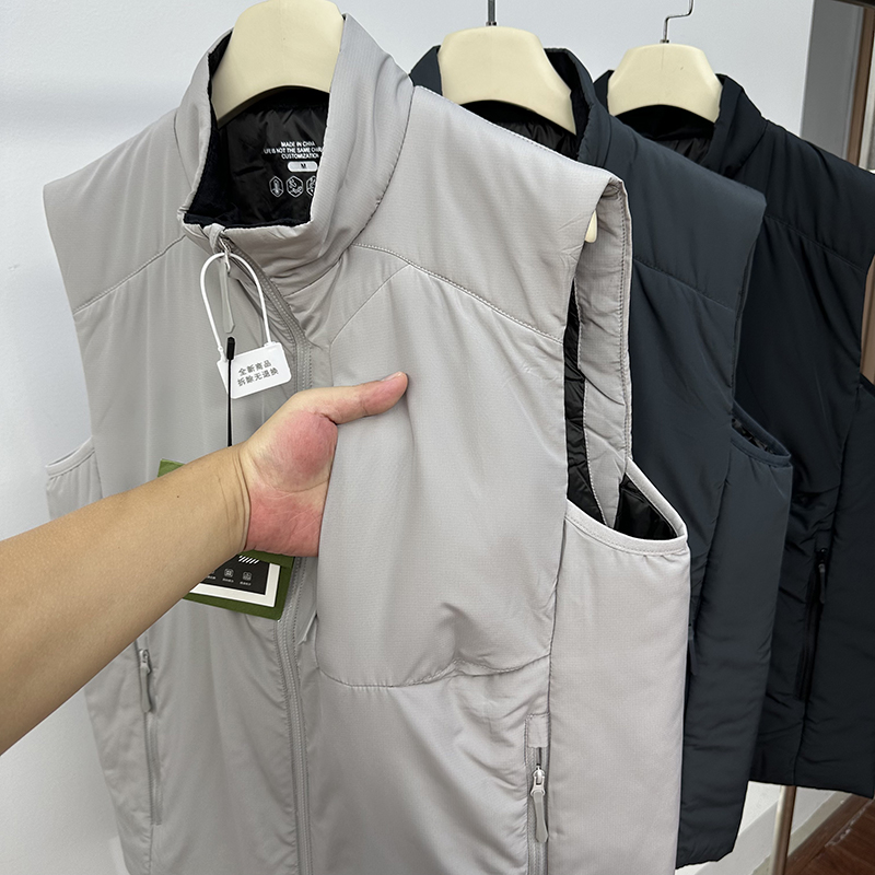 平替款无袖保暖立领棉马甲外套