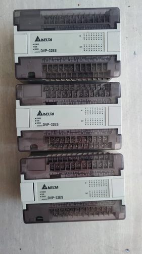 台达PLC DVP32ES00R2成色实物图，功能正常