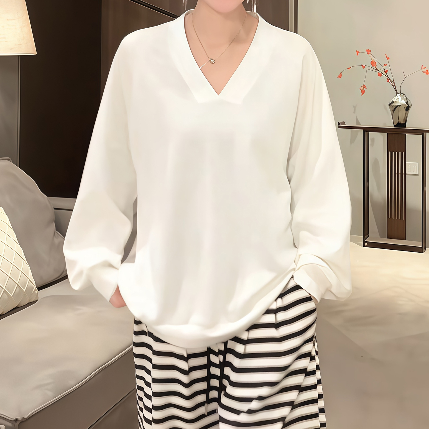 设计感V领长袖薄款t恤女2025秋季新款薄款宽松百搭大码胖mm上衣