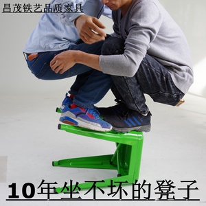 铁皮凳子时尚铁艺高脚方凳金属吧凳欧式创意家用餐桌凳餐厅等位椅