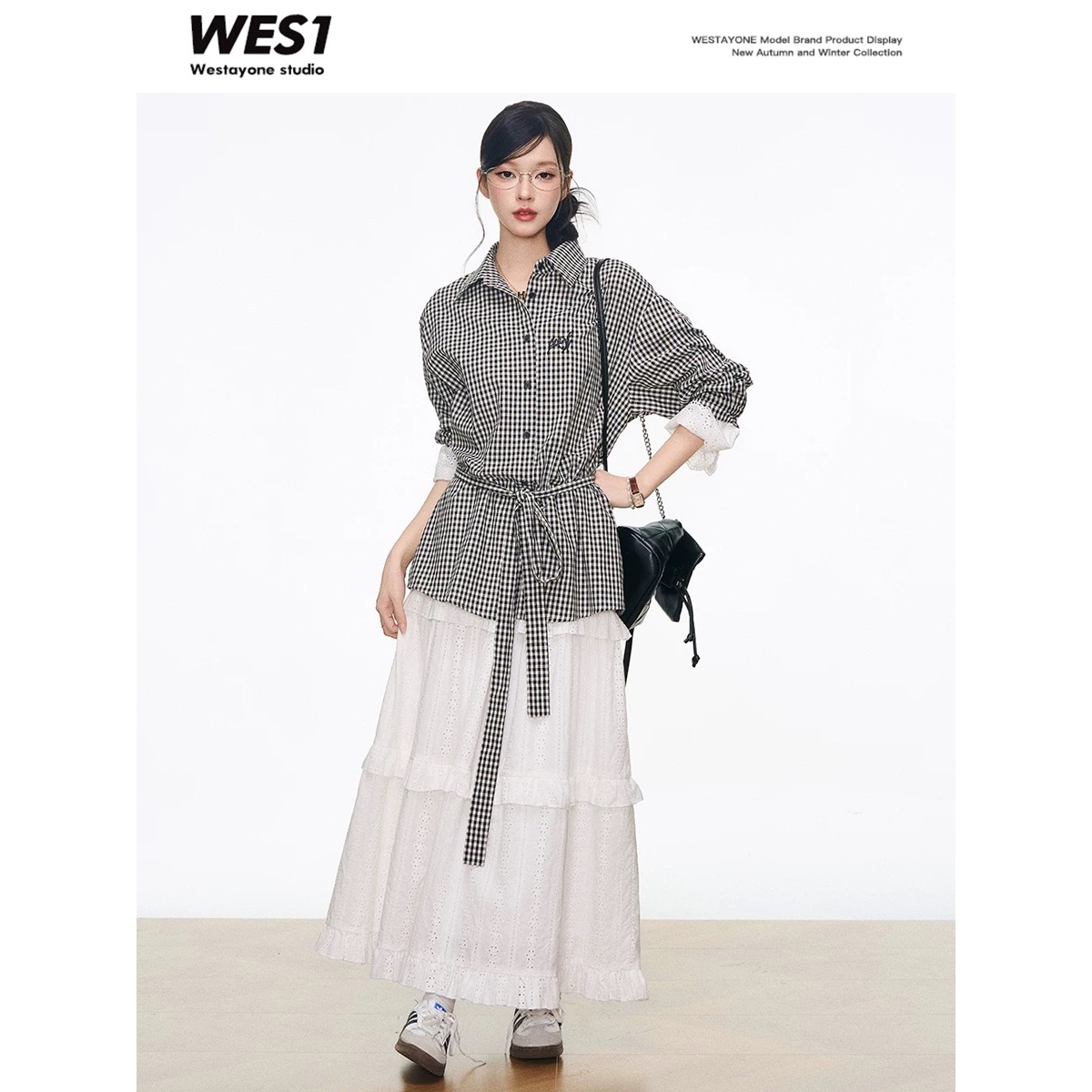 8.12新品 WESTAYONE黑色格拼接花边衬衫+白色镂空蛋糕长裙 两件套