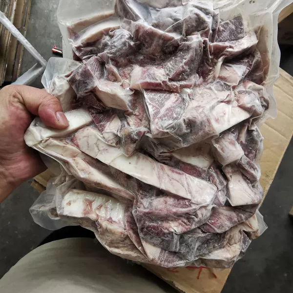 原切干式熟成谷饲西冷上脑牛排边角料颗粒条带油肉馅饼汉堡馅牛肉