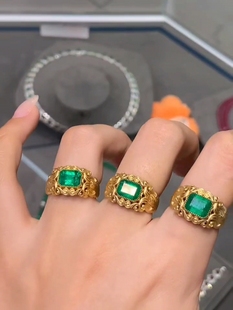 配证书 大台面艳绿色18k金镶嵌 老钱风 天然祖母绿戒指1.86克拉