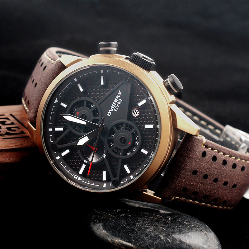 Лысый коричневый корпус, черная поверхность