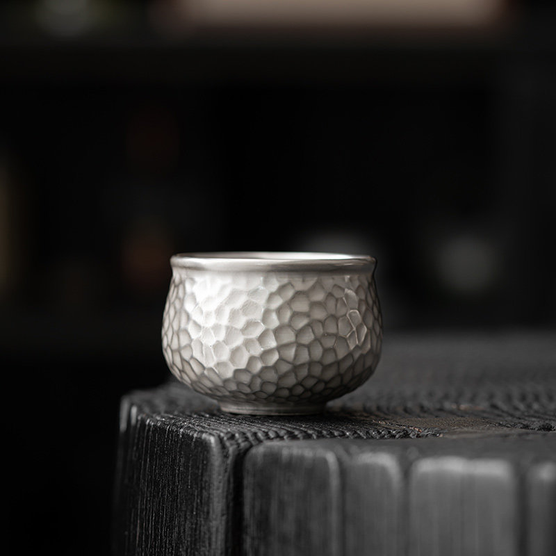 功夫茶具银杯子瓷鎏银家用锤纹杯