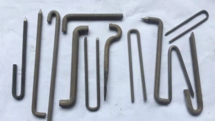 电炉挂电阻带钢钉耐高温炉钉砖炉电炉丝砌钩钢制挂钩高温电阻炉