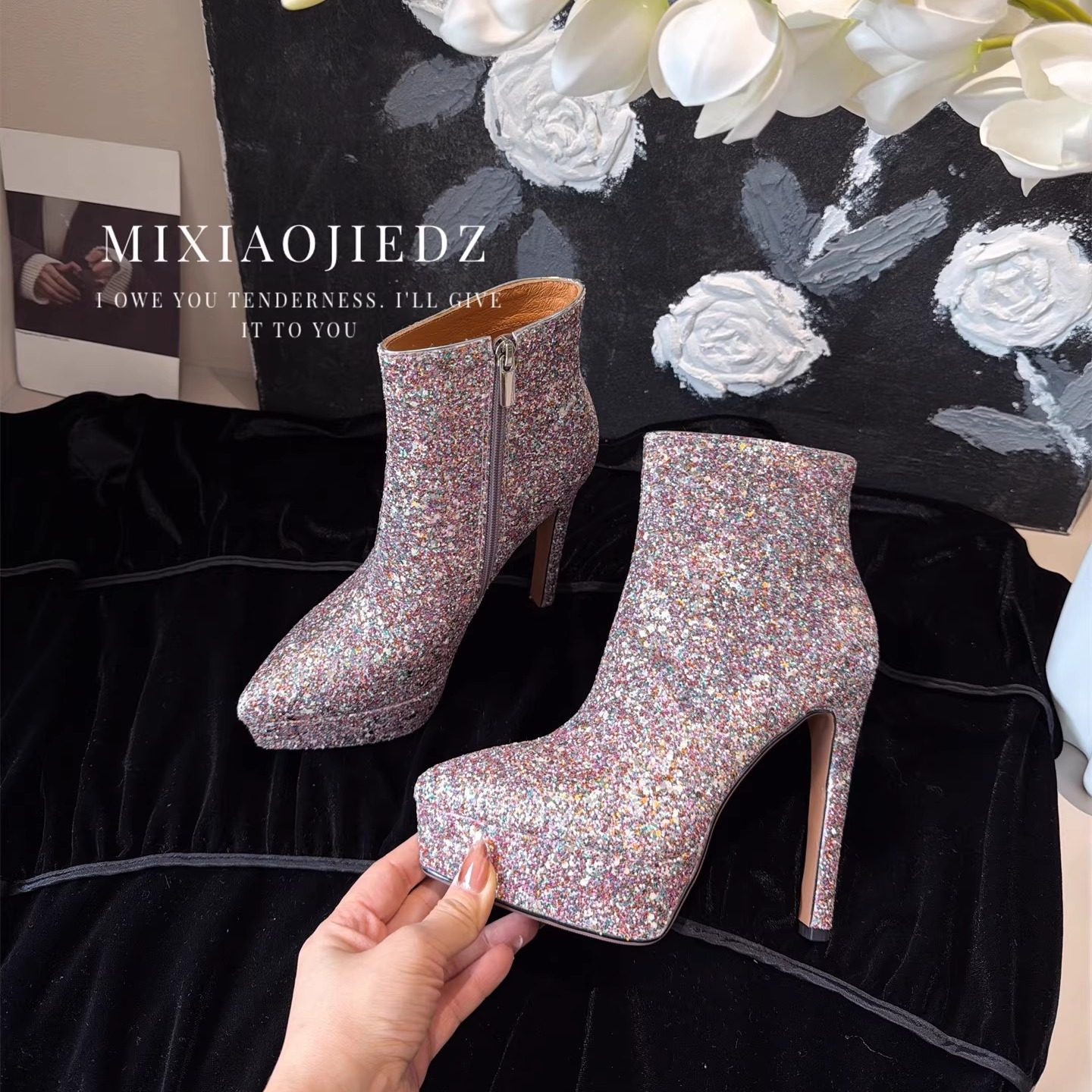 夜光亮片轻奢高端2025新款细高跟防水台不累脚短靴尖头气质女鞋,女鞋,时装靴,淘宝优惠券,粉丝福利购,淘宝优惠卷