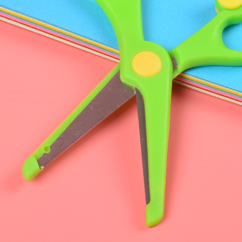 어린이 안전 가위 수제 패키지는 손을 다치게하지 않습니다 초등학생 유치원 수제 DIY 종이 절단 플라스틱 작은 가위