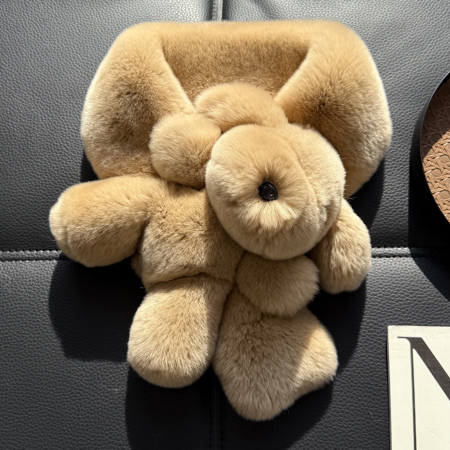 可爱真獭兔毛小狗围巾女秋冬新款百搭双面加厚保暖皮草围脖毛领子