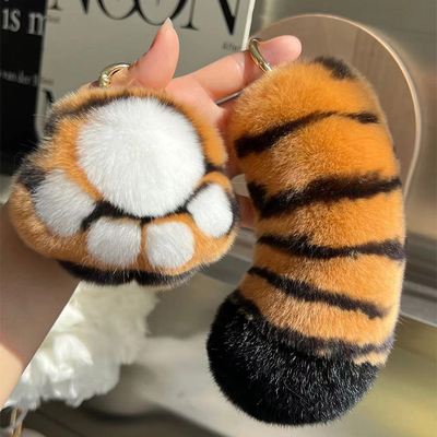 可爱老虎大尾巴汽车钥匙扣包挂饰