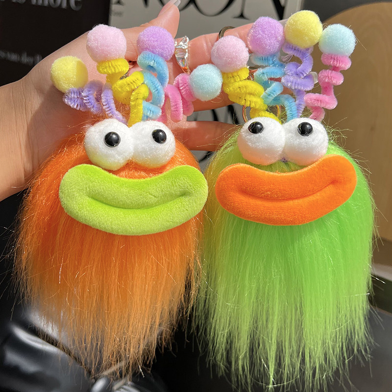 cc皮草可爱天线嘟嘟唇长发怪挂件