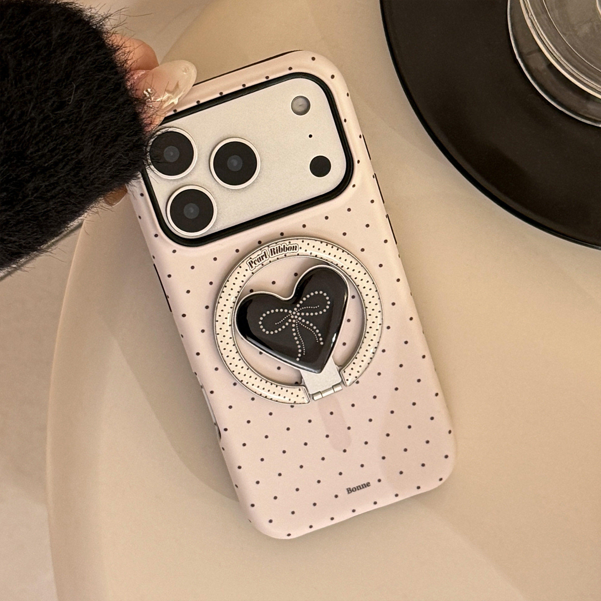 Tomo ins黑白波点珍珠蝴蝶结爱心磁吸支架手机壳iPhone