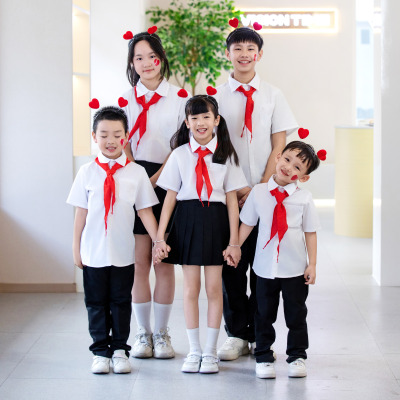 学院风白衬衫黑色裙子裤子演出服