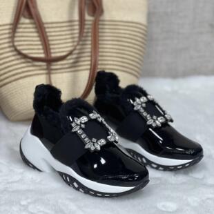 一脚蹬懒人运动休闲鞋2025新款RV方扣水钻加绒保暖皮毛一体老爹鞋