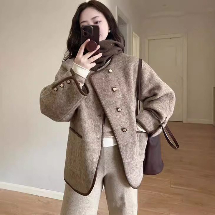 法式赫本风圆领毛呢外套女美拉德2024秋复古气质宽松休闲呢子上衣