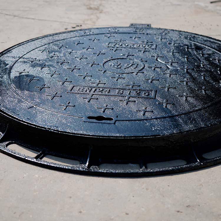 圆700轻型重型球墨铸铁井盖雨污水电力窨井盖市政建筑用