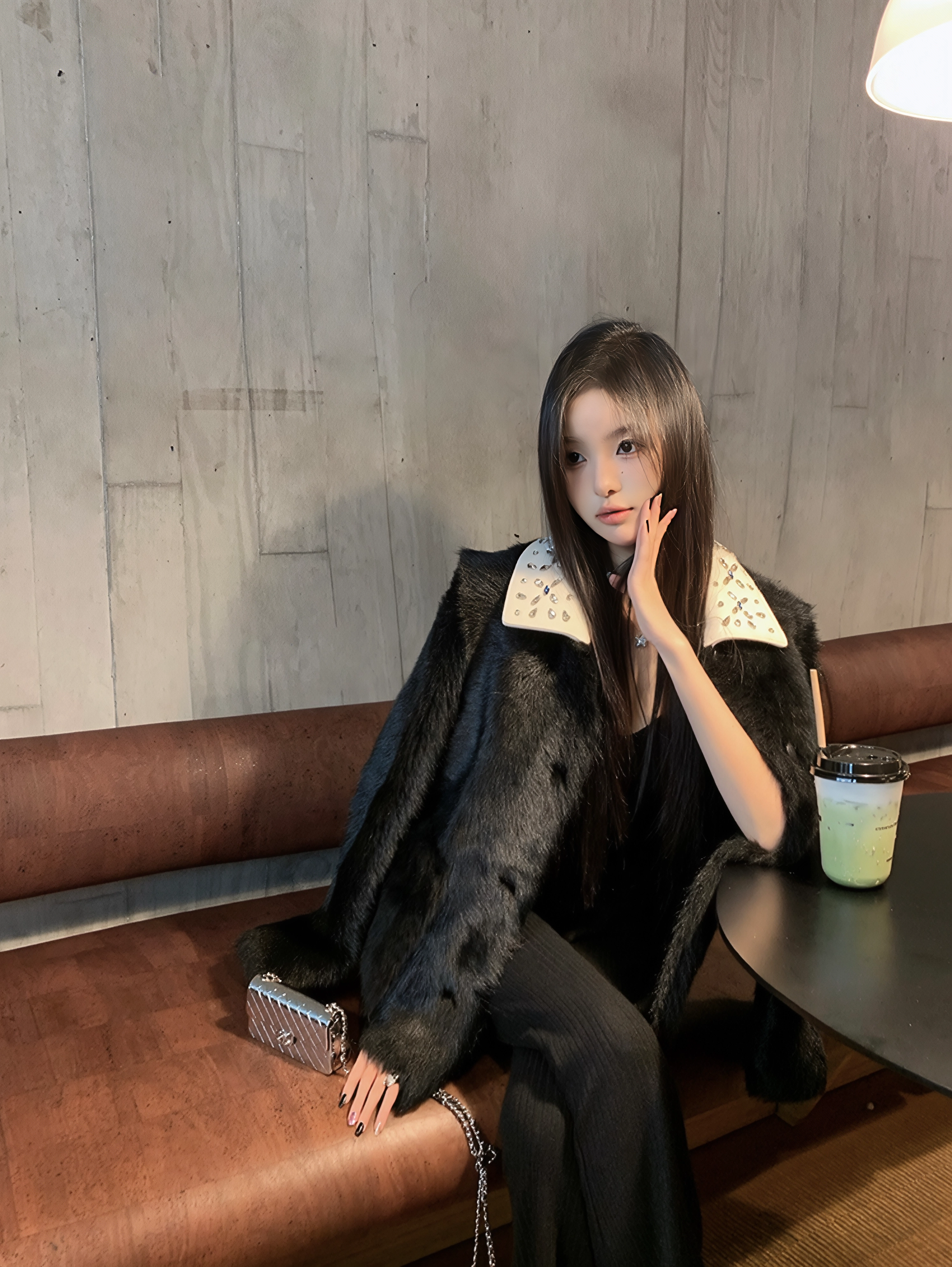 黛茗颜重工钉珠亮片小香风女轻奢千金黑色名媛钻石领托卡皮草外套