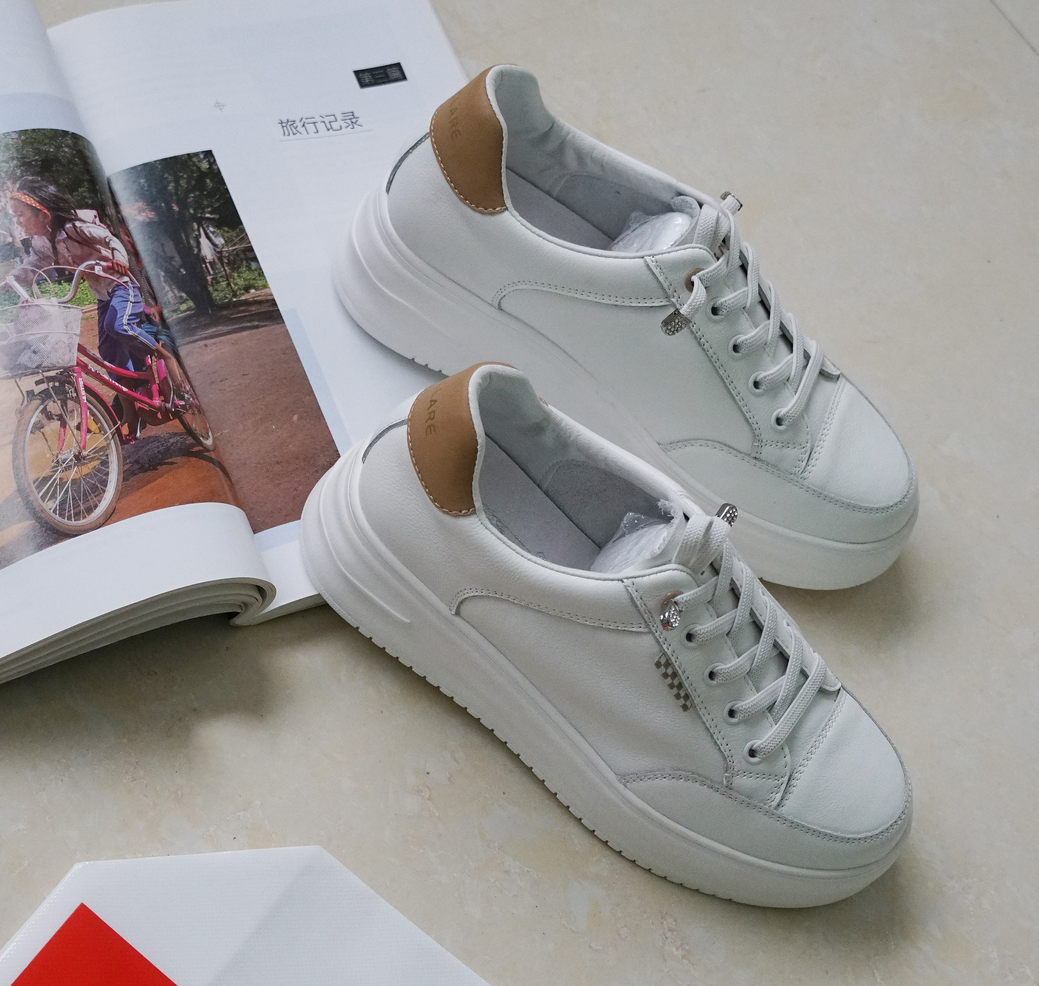 头层牛皮甜美小白鞋运动鞋松糕女